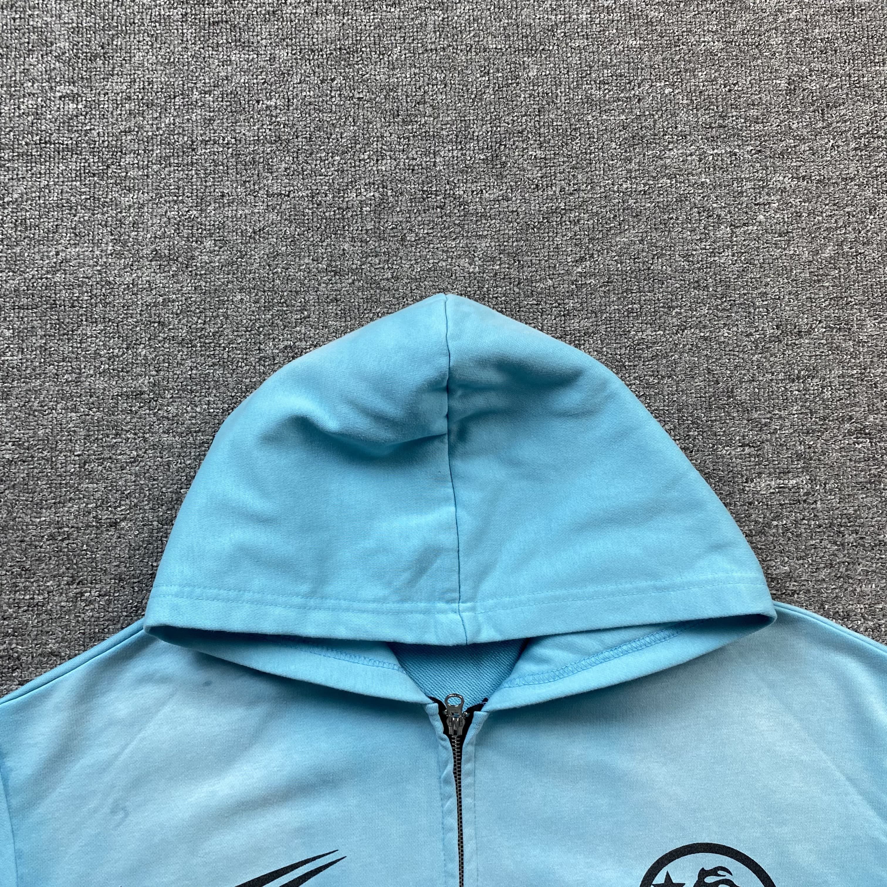 WozlyWear